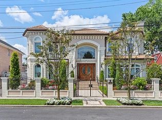 1044 Totten St, Whitestone, NY