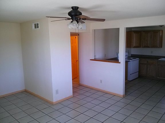 4th image of 1000 N Virginia St