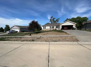 1007 Ridge Rd, Hickman, NE 68372
