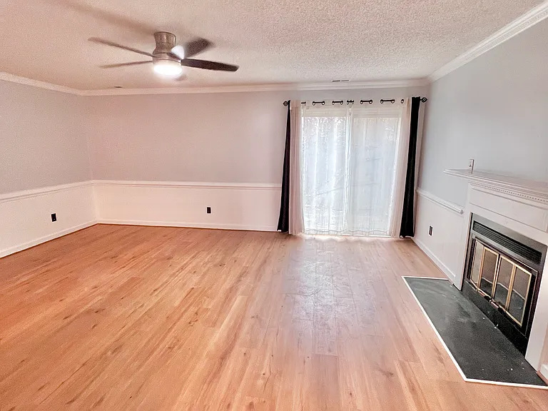 3331 Golden Oaks Ln — Photo 15