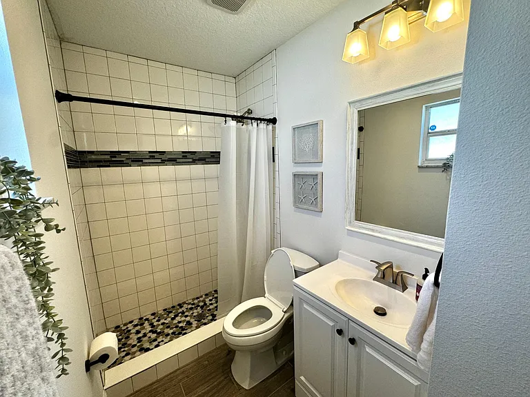 115 Hollyhock Dr — Photo 14