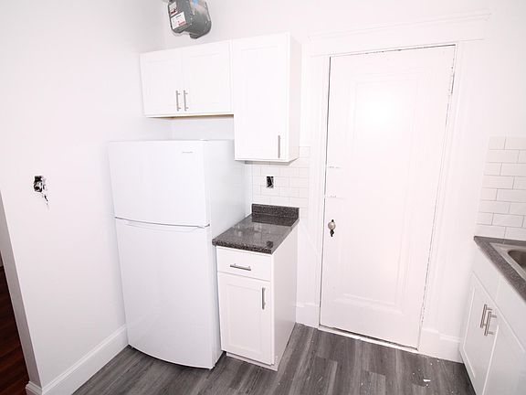 2nd image of 1851 Commonwealth Ave #19