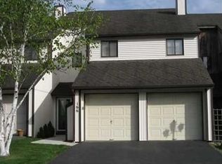 166 Country Club Dr, Florida, NY 10921