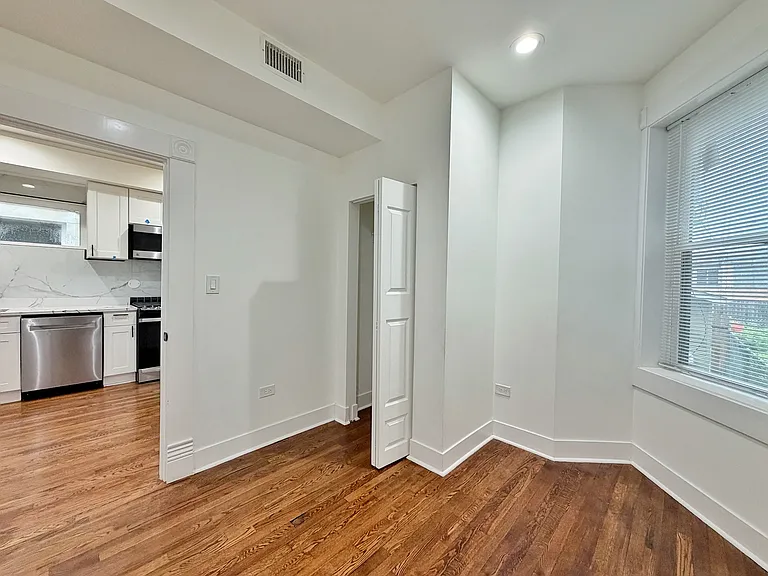 3316 W Flournoy St #1 — Photo 11