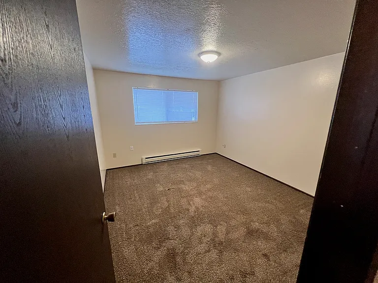 62 N 300 W #D — Photo 13
