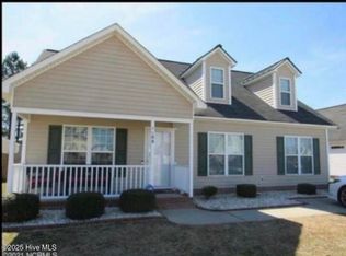 1108 Penncross Dr, Greenville, NC 27834