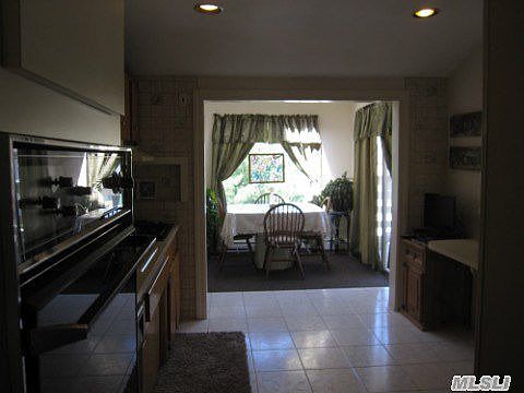 2nd image of 140 Eastwood Ave