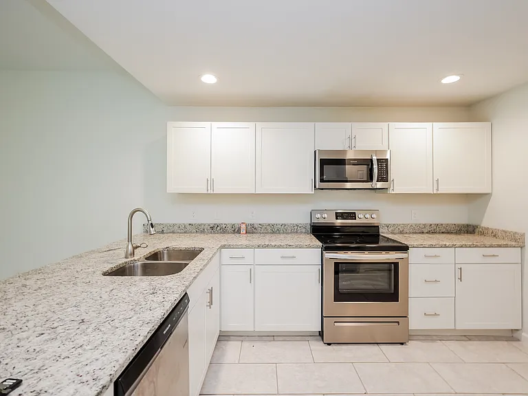 7636 Carrier Rd — Photo 7