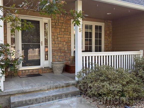 5th image of 3215 Nottingham Ct