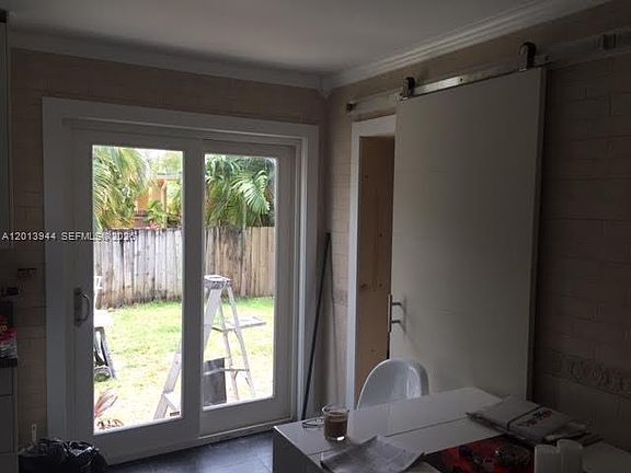5th image of 335 NE 114th St #1