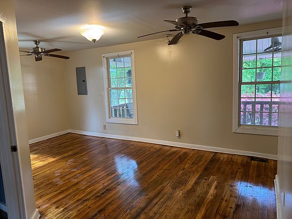 2nd image of 429 Fairmont Ave