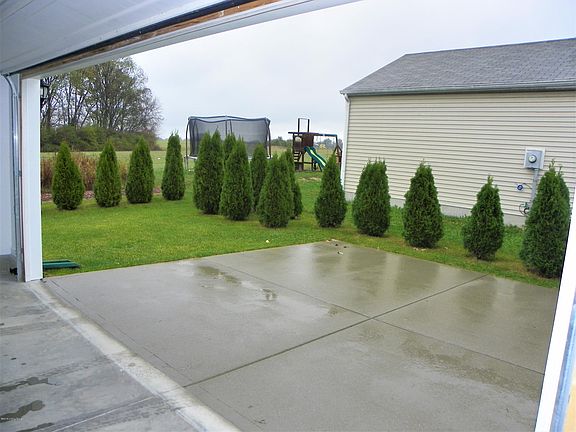 4th image of 4042 Firestone Way