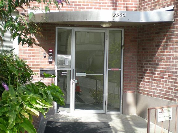 4th image of 2500 E Denny Way #17775268