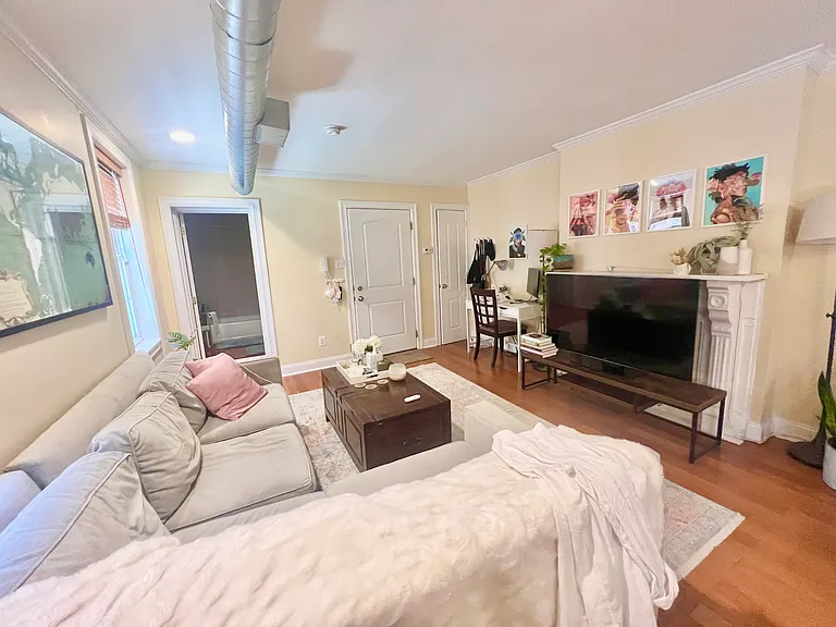 1526 Pine St #1B — Photo 3