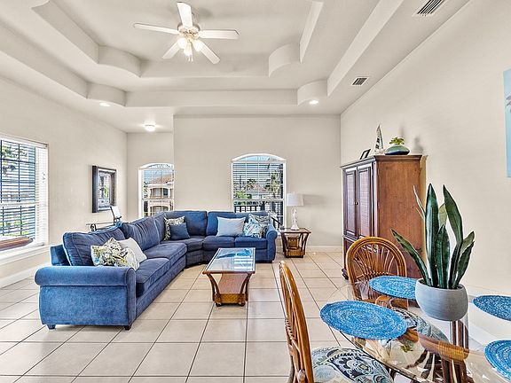 2nd image of 111 E Corral St #D