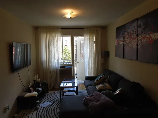 Rented by 18 REALTY | media 13