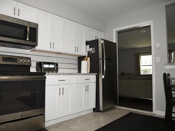 2nd image of 228B Buckingham Ct #100B