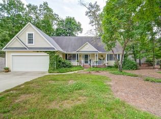 920 Glenmacie Dr, Fuquay Varina, NC 27526