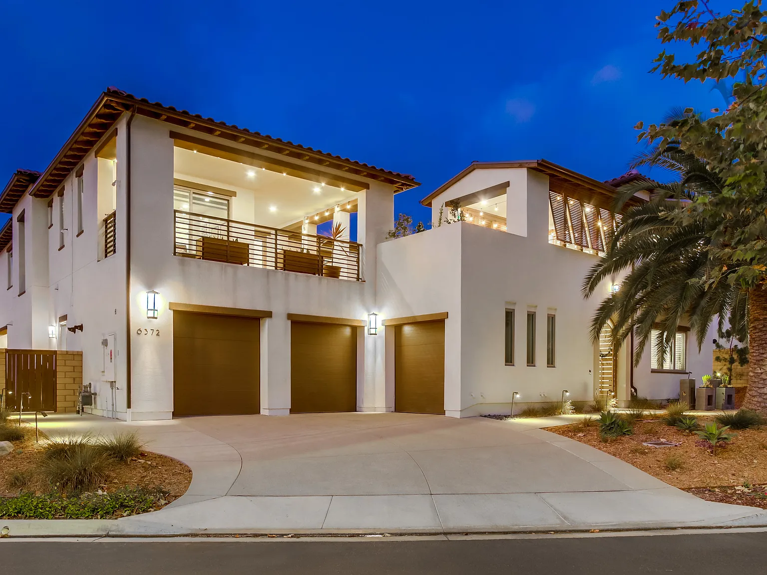 5 bed, 5.5 bath, 4727 sqft, $17,000 — Photo 3