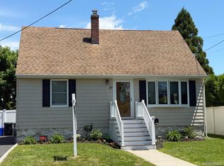 49 Mortimer Ave, Babylon, NY 11702