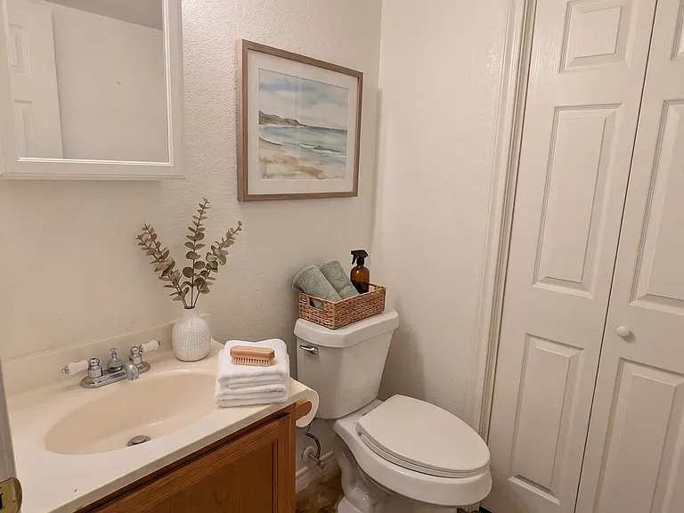 114 Scofield Ave #101 — Photo 7
