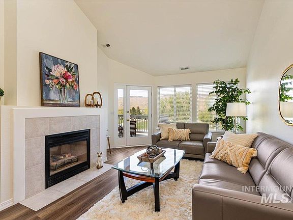 3rd image of 5110 S Surprise Way APT 203