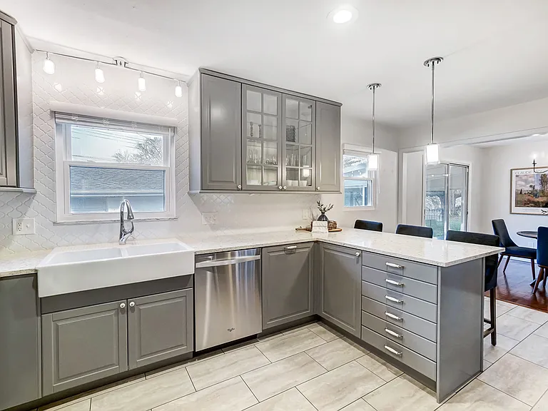 3592 Delamere Ave — Photo 13