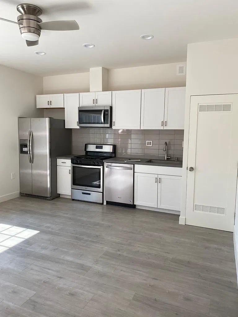 1 bed, $1,995 — Photo 1