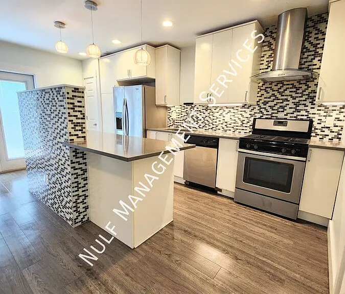 4552 Penn Ave #3 — Photo 1