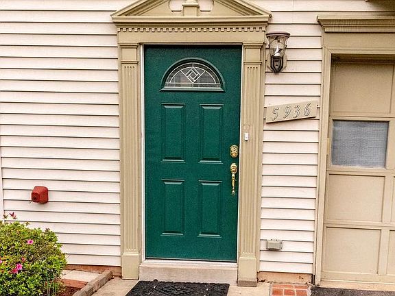 2nd image of 5936 Baron Kent Ln