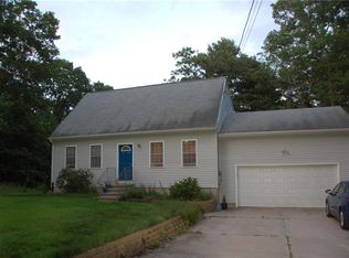 17 Foster Farm Dr, Richmond, RI 02898