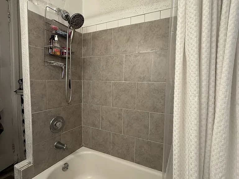 3306 Arch St #2F — Photo 8