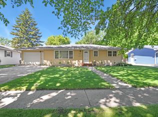 1207 10th St N, Moorhead, MN 56560