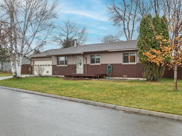 307 8th St, Stevensville, MT 59870