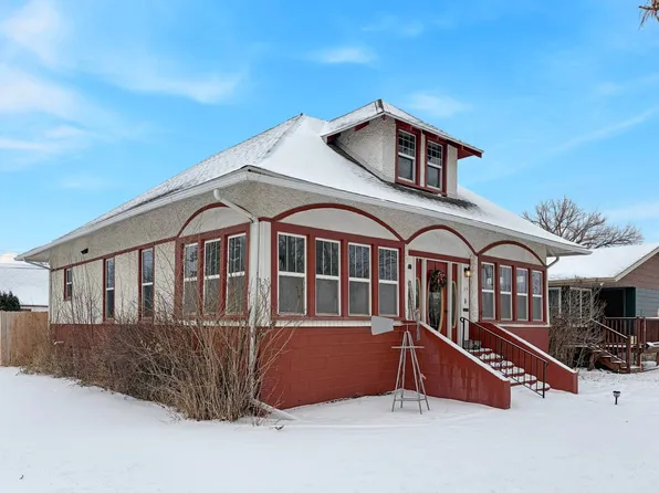 104 Lincoln Ave NW, Sidney, MT 59270