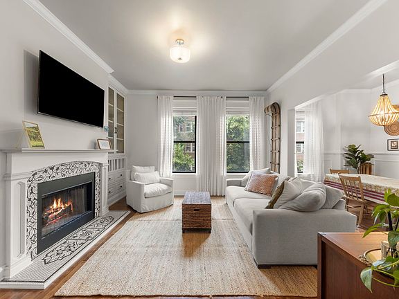 3rd image of 2837 N Cambridge Ave #2