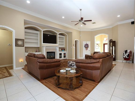 4th image of 11722 Moccasin Ct