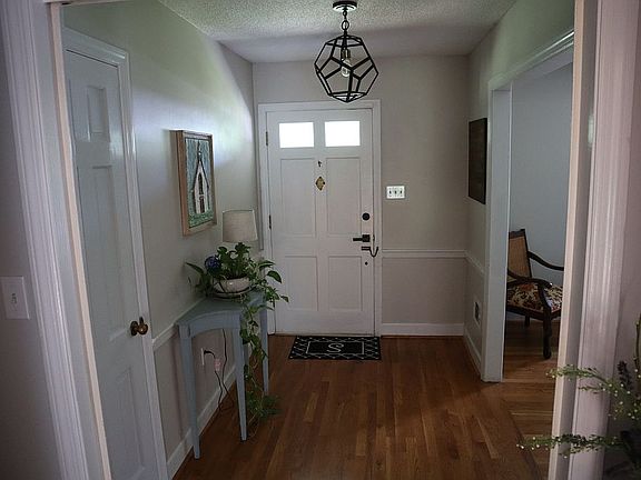 Entry Foyer