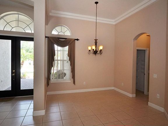 4th image of 5019 Devon Park Dr