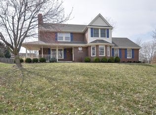 9812 Russell Cir, Liberty, MO 64068