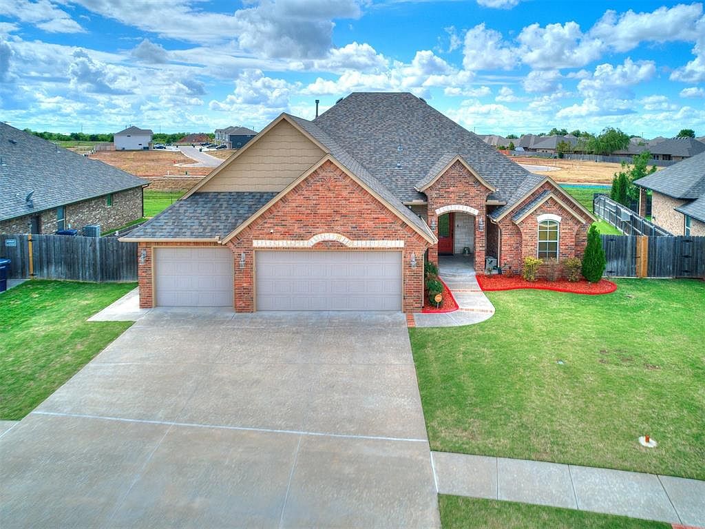 Illcrook – Illcrook 10903 Lark Brook Ln, Houston, TX 77065 | Zillow