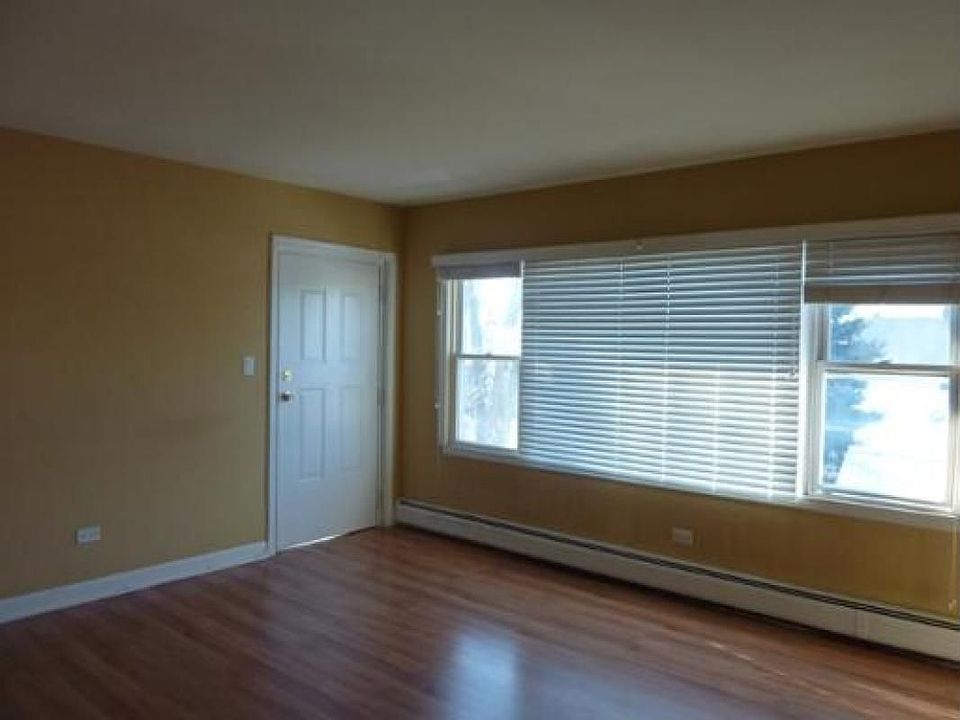 2nd image of 7716 Ogden Ave APT 3F