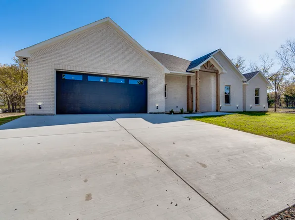 250 Stacks Rd, Ennis, TX 75119