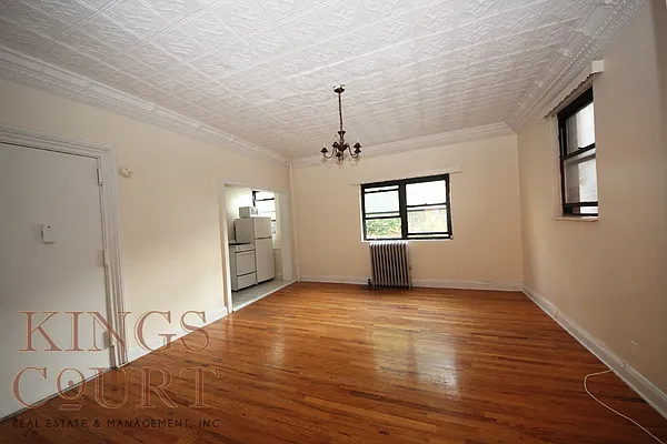 Rented by Kings Court Real Estate | media 22