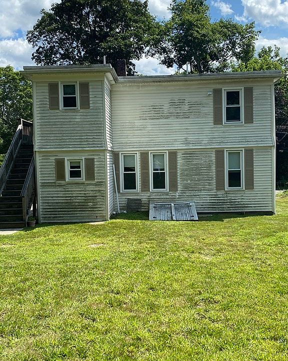 2nd image of 93 School St