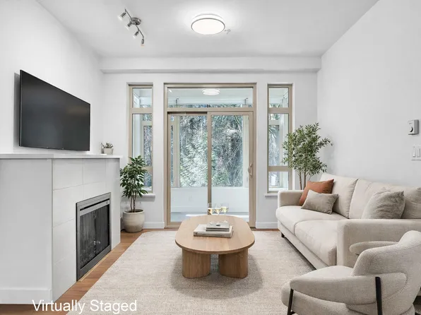 3294 Mount Seymour Pkwy #105, North Vancouver, BC V7H 0B1