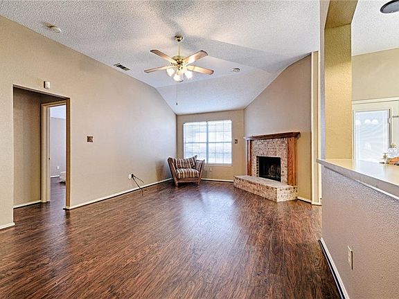 4th image of 1313 Westview Dr
