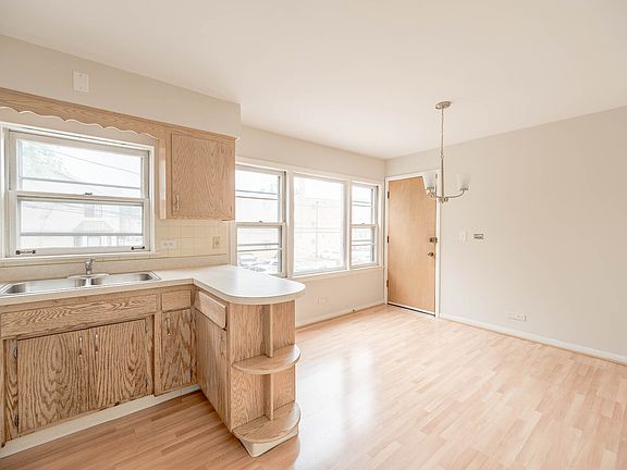 4th image of 4326 N Keystone Ave APT 2C