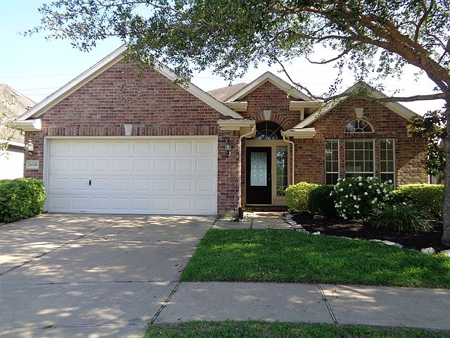 1st image of 4042 Dell Ln