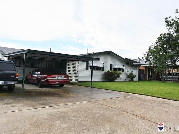 3rd image of 2313 NW 30th St